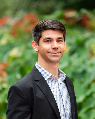 Grayson Bidwell headshot 