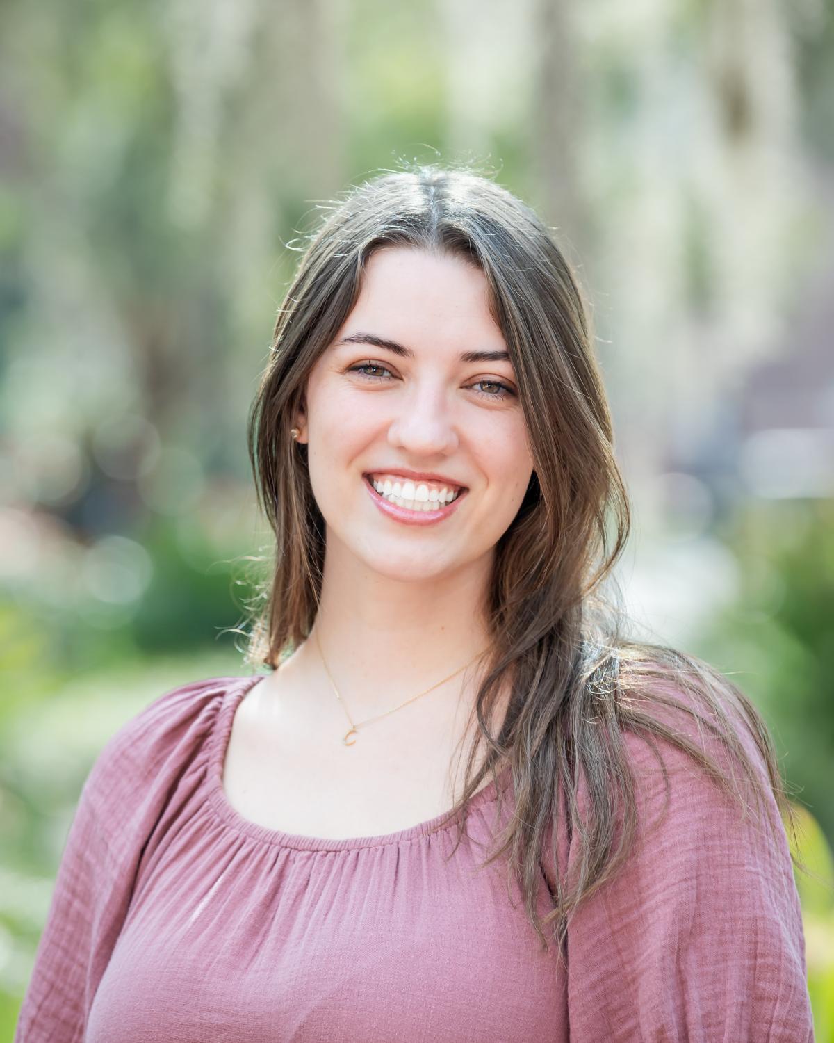 Hannah Bolter headshot 