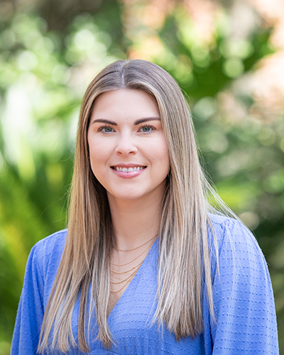 Holley Cook headshot 