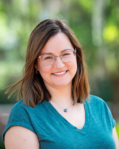 Julia Storace headshot 